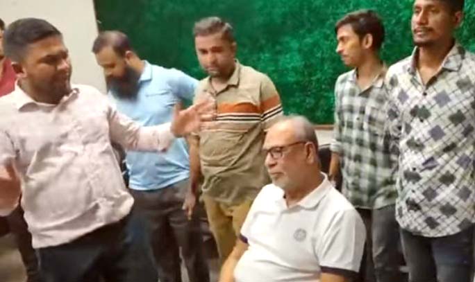 সন্ত্রাসবিরোধী আইনে গ্রেপ্তার লতিফ সিদ্দিকীসহ ১৬ জন