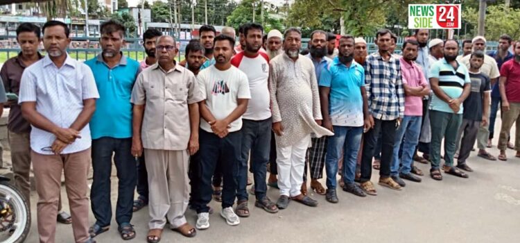 মালিক-শ্রমিকদের ৪৮ ঘন্টার আল্টিমেটাম দিয়ে ধর্মঘট : বরিশালে বিপাকে রোগীরা
