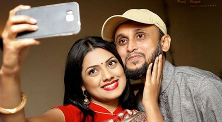 সংস্কৃতিবিষয়ক উপদেষ্টা এয়ার অ্যাম্বুলেন্সে করে ঢাকায় আনা হয়