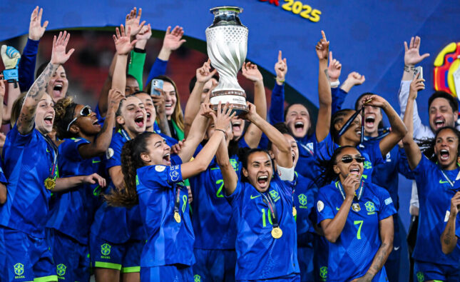 ৮ গোলের রুদ্ধশ্বাস লড়াইয়ের পর টাইব্রেকারে জিতে চ্যাম্পিয়ন ব্রাজিল