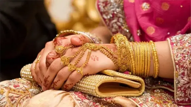 স্বর্ণের দাম বাড়ল ভরি ১৭৫৭৮৮ টাকা