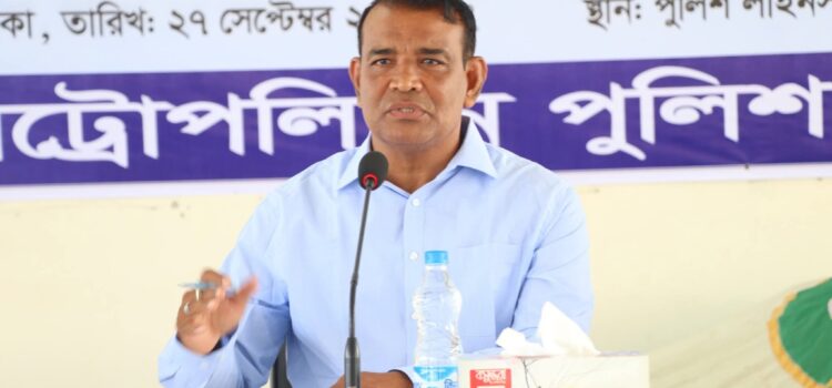 বরিশালে শারদীয় দুর্গাপূজা উপলক্ষে পুলিশ ব্রিফিং প্যারেড অনুষ্ঠিত