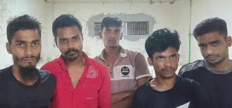 নগরীতে অভিযান চালিয়ে ইয়াবাসহ ৬ যুবক আটক