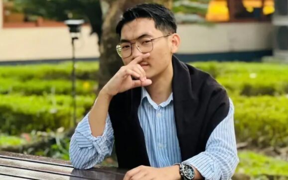 ডাকসু থেকে পদত্যাগের সিদ্ধান্ত সর্বমিত্র চাকমার