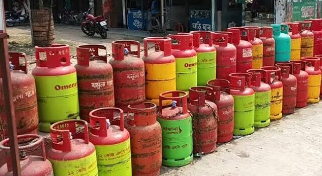অনির্দিষ্টকালের জন্য এলপিজি সিলিন্ডার গ্যাস বিক্রি বন্ধ
