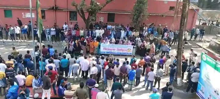 ৯ম পে স্কেলের দাবীতে সরকারী কর্মচারীদের কর্মবিরতি