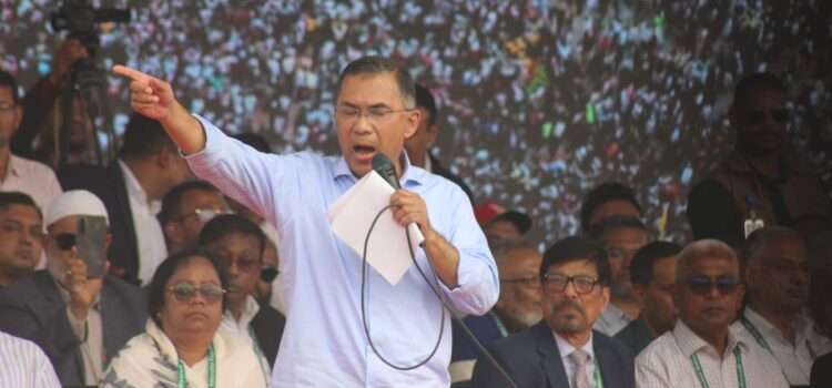 বরিশালের সফর শেষে ফরিদপুরের পথে তারেক রহমান