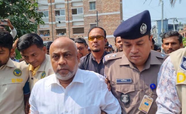 স্থবির বরিশালের আদালতপাড়া, গ্রেপ্তার আইনজী‌বি স‌মি‌তির সভাপতি