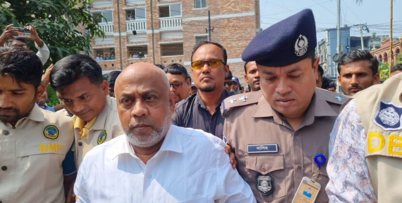 স্থবির বরিশালের আদালতপাড়া, গ্রেপ্তার আইনজী‌বি স‌মি‌তির সভাপতি