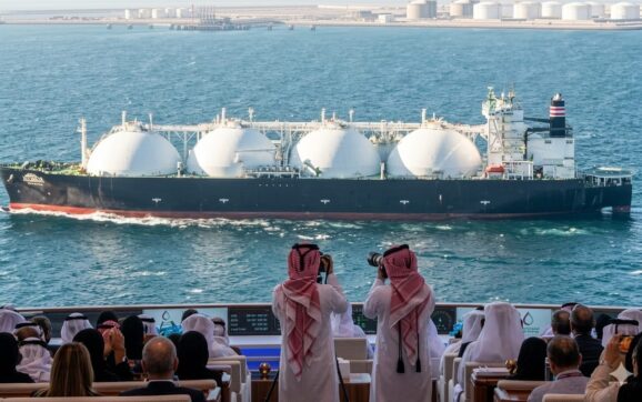 যুক্তরাষ্ট্র হরমুজ প্রণালি দখল করার চেষ্টা করবে