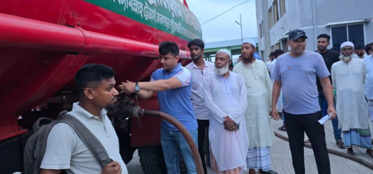 মহিপুরে সমুদ্রগামী জেলেদের বিশেষ ব্যবস্থাপনায় ডিজেল