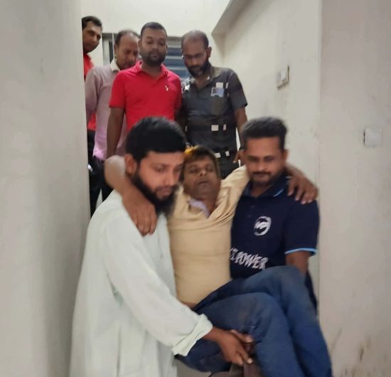 কলাপাড়া সাংবা‌দি‌কের উপর ছাত্রদল নেতার হামলা