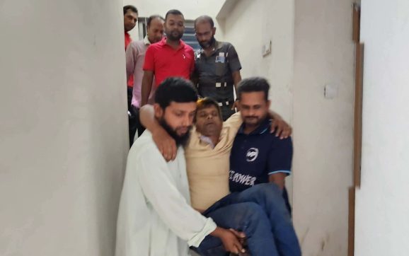 কলাপাড়া সাংবা‌দি‌কের উপর ছাত্রদল নেতার হামলা