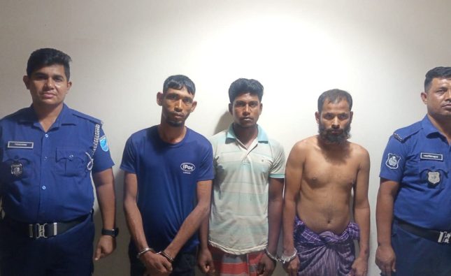 স্বামীকে বেঁধে রেখে স্ত্রীকে ধর্ষন, গ্রেফতার তিন