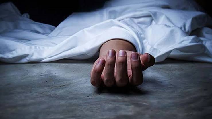 বরিশাল বিশ্ববিদ্যালয় শিক্ষার্থীর বদ্ধ রুমে অর্ধগলিত মরদেহ