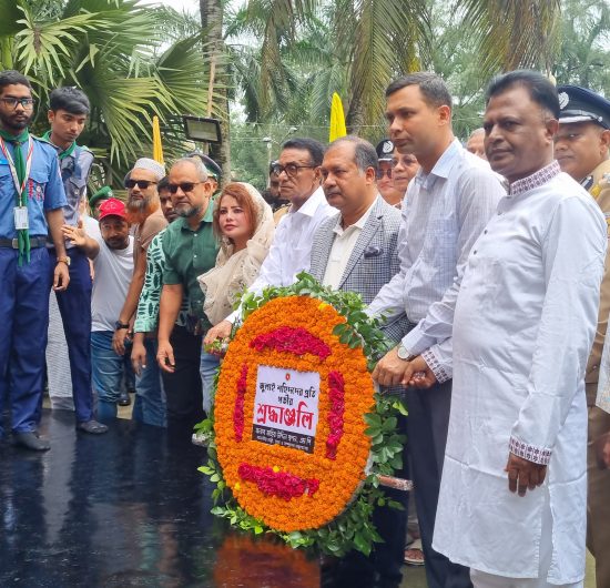 রাজনৈতিক দল ঐক্যবদ্ধভাবেই ফ্যাসিবাদকে বিদায় করেছে : তথ্যমন্ত্রী