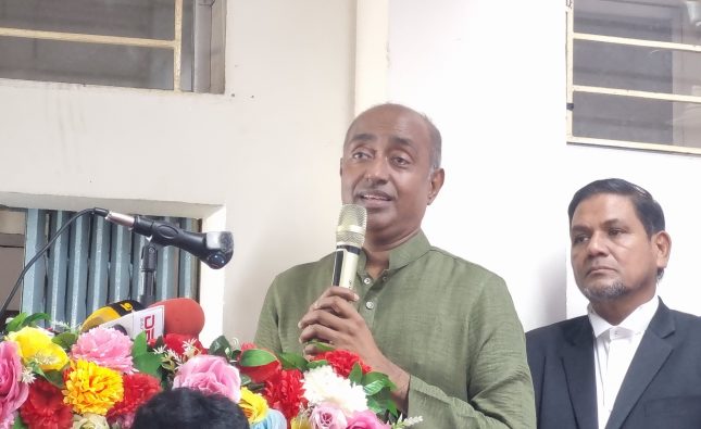 আইনজীবীদের ব্যথা আমি পেয়ে গেছি বরিশাল বারে এসে: আইন মন্ত্রী