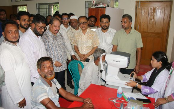 বরিশালে ফ্রি চক্ষু চিকিৎসা ক্যাম্প