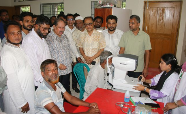 বরিশালে ফ্রি চক্ষু চিকিৎসা ক্যাম্প