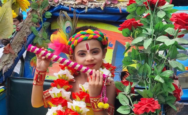 বিপুল উৎসাহে বরিশালে জন্মাষ্টমীর র‍্যালি