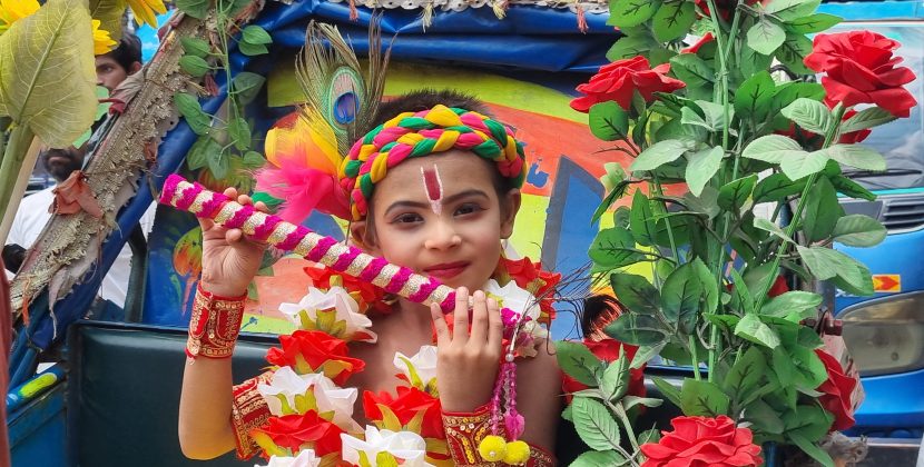 বিপুল উৎসাহে বরিশালে জন্মাষ্টমীর র‍্যালি