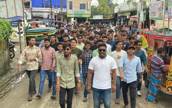 নতুন কমিটি ঘিরে সরগরম নলছিটি ছাত্রদল, আলোচনায় রাজিব আহসান
